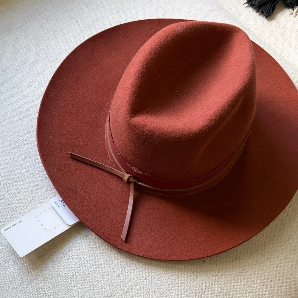Wide Brim Felt Western Hat in Rust with Leather Band